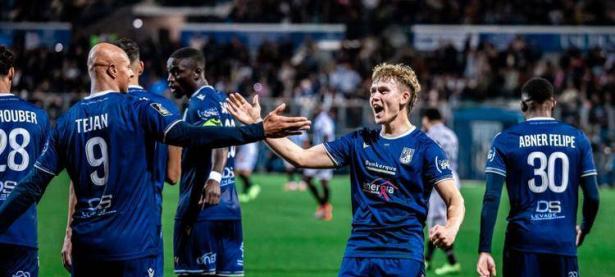 28圈- 今晚法国杯焦点战；克里夫兰骑士远射贴柱；赛场秩序良好；赛程密集仍需轮换