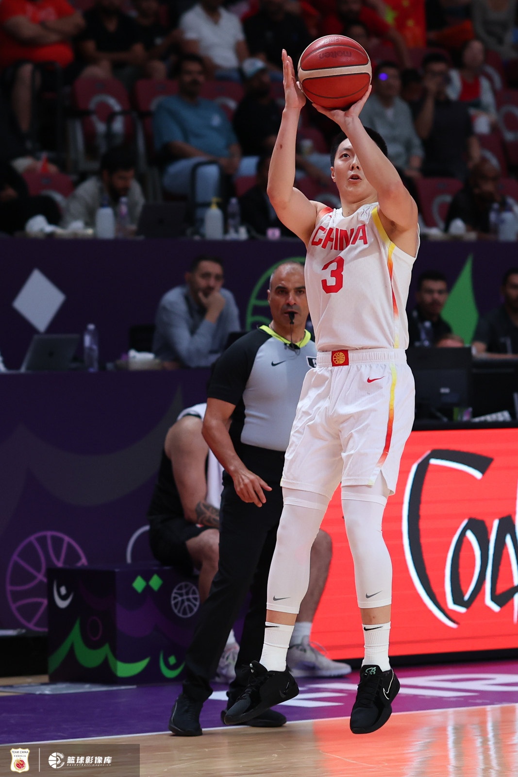 集结日萨克拉门托国王备战CBA季后赛，单刀错失细节曝光，信心回归，纪律约束更严格的简单介绍