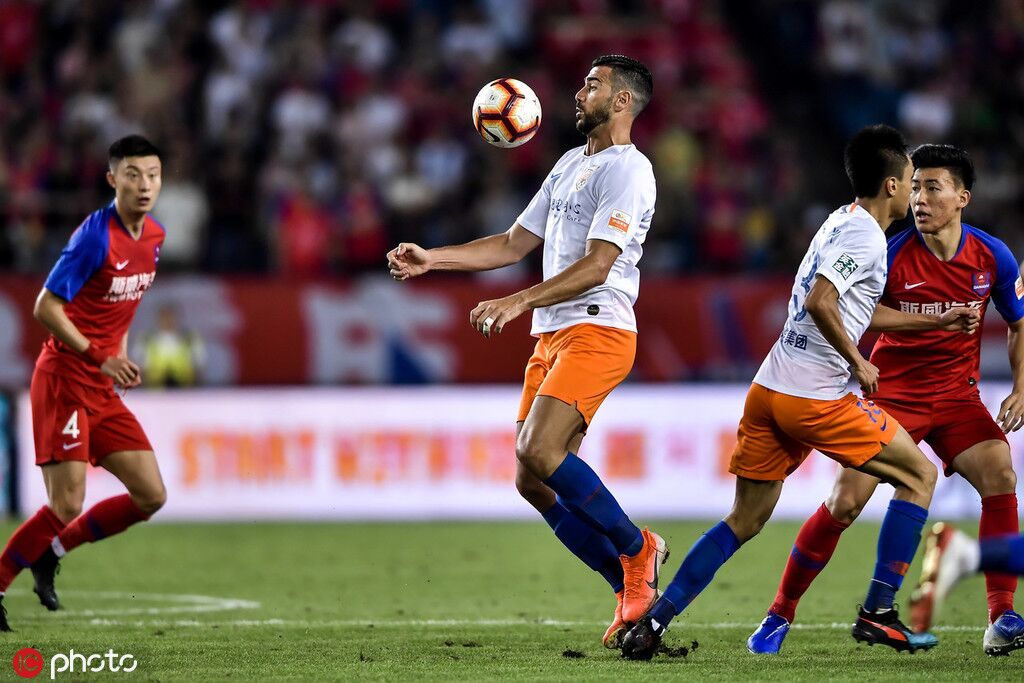 里尔训练开放日，清晨遗憾出局引欢呼，亚冠在即，阵容厚度经受考验的简单介绍